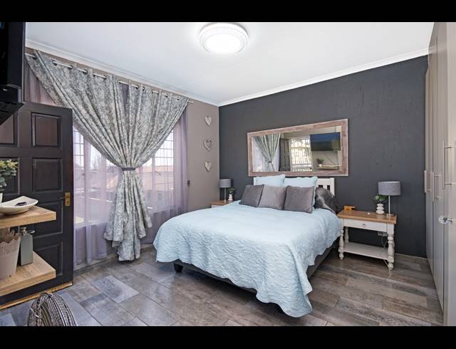 2 BEDROOM FREEHOLD FOR SALE IN RAND COLLIERIES